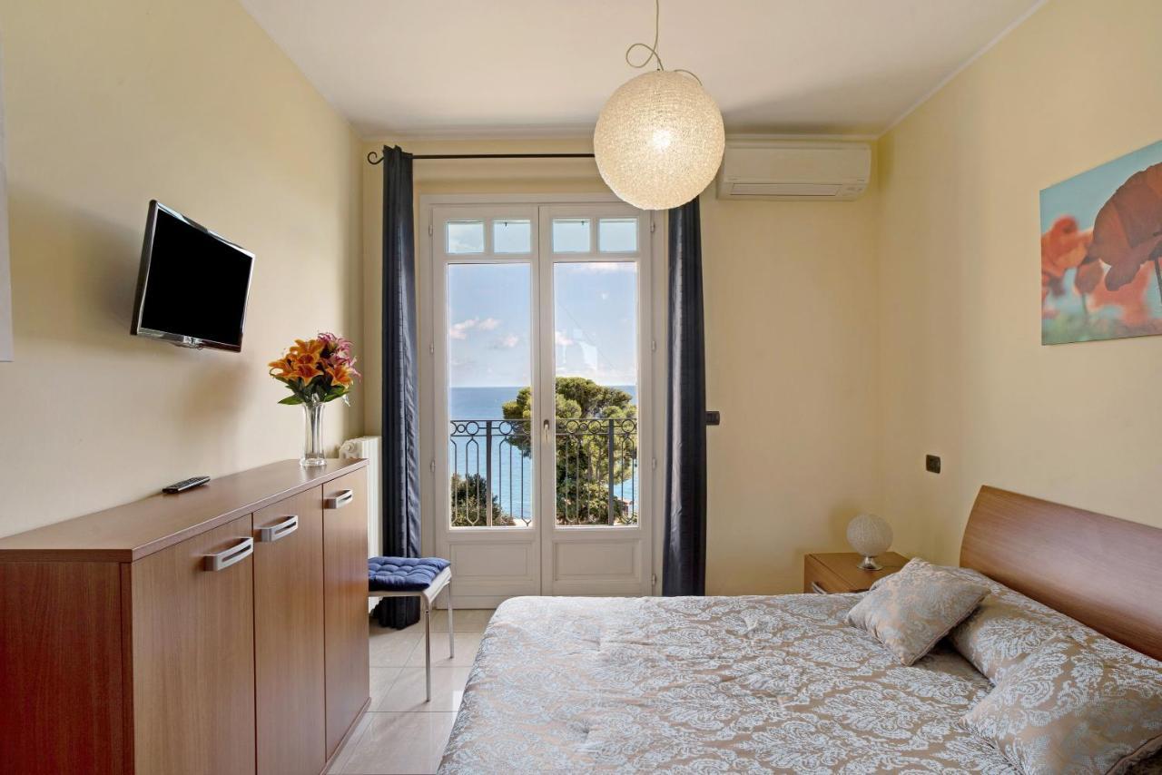 Casa Miradore 600 Mt Dal Mare Imperia Kültér fotó